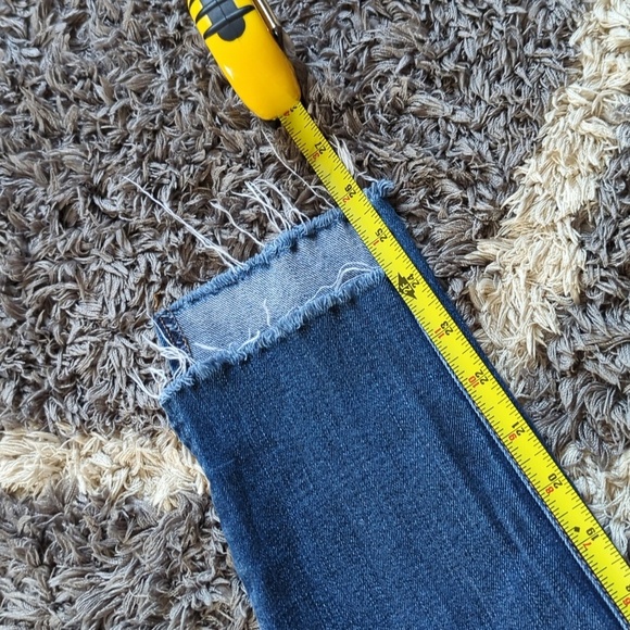 7 For All Mankind The Ankle Skinny Distressed Hem Denim Jean Size 26 - Picture 7 of 8